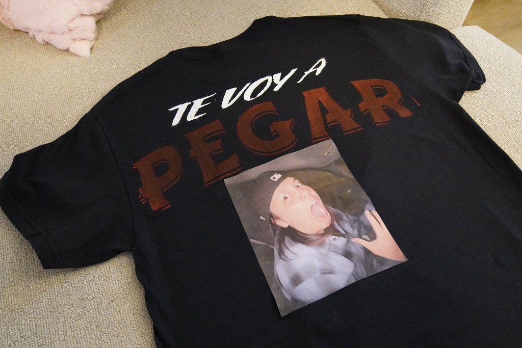 TE VOY A PEGAR! T-shirt