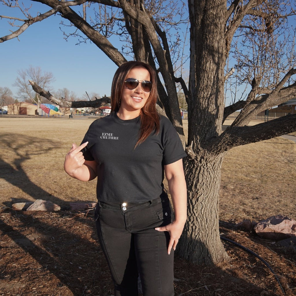 “Que Diosito Me Los Cuide” Black Tee